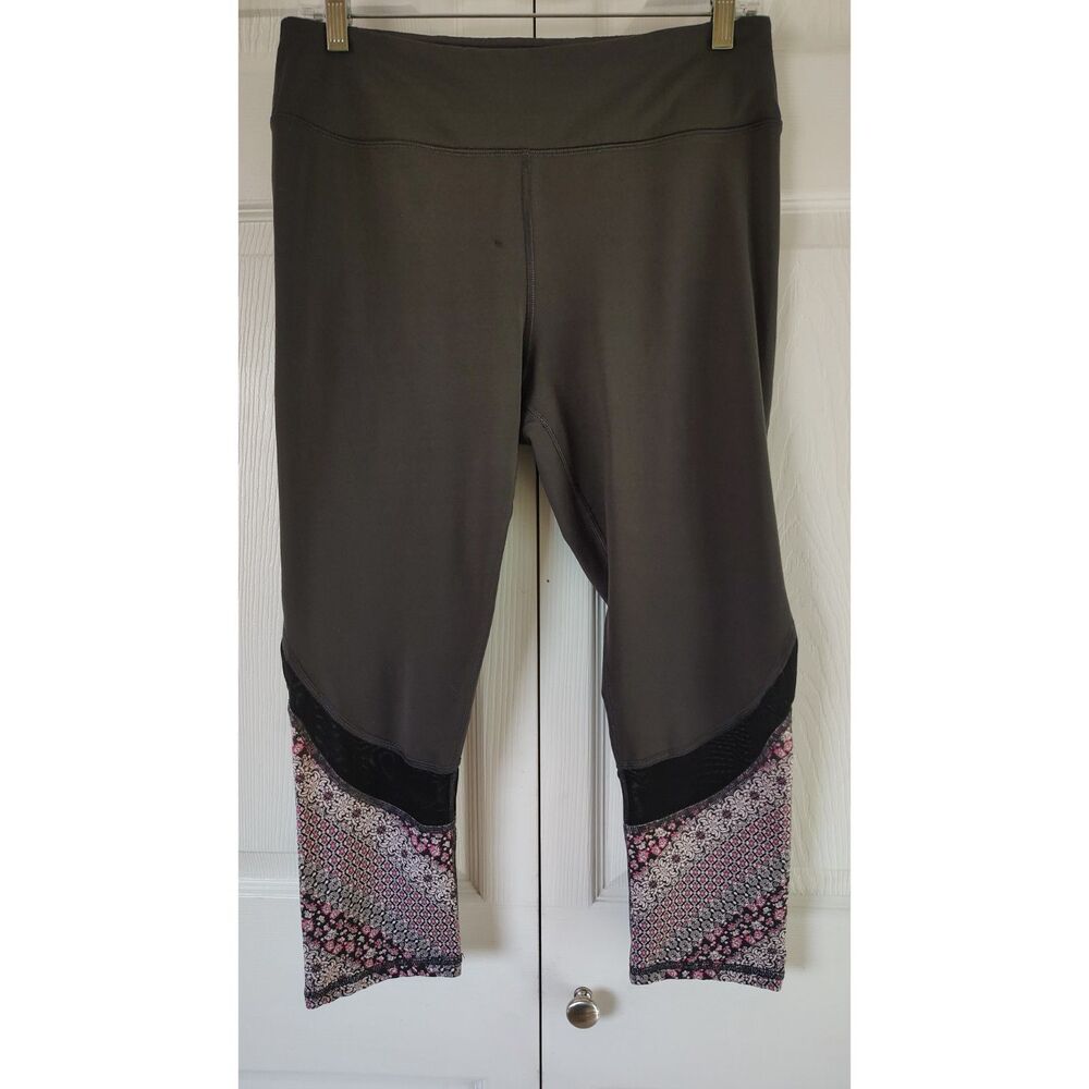 Gaiam Om Mesh Capri Yoga Leggings Large